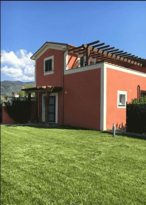 Il Casale Rosso Monolocale Cinque Terre-Toscana Caniparola di Fosdinovo Екстериор снимка
