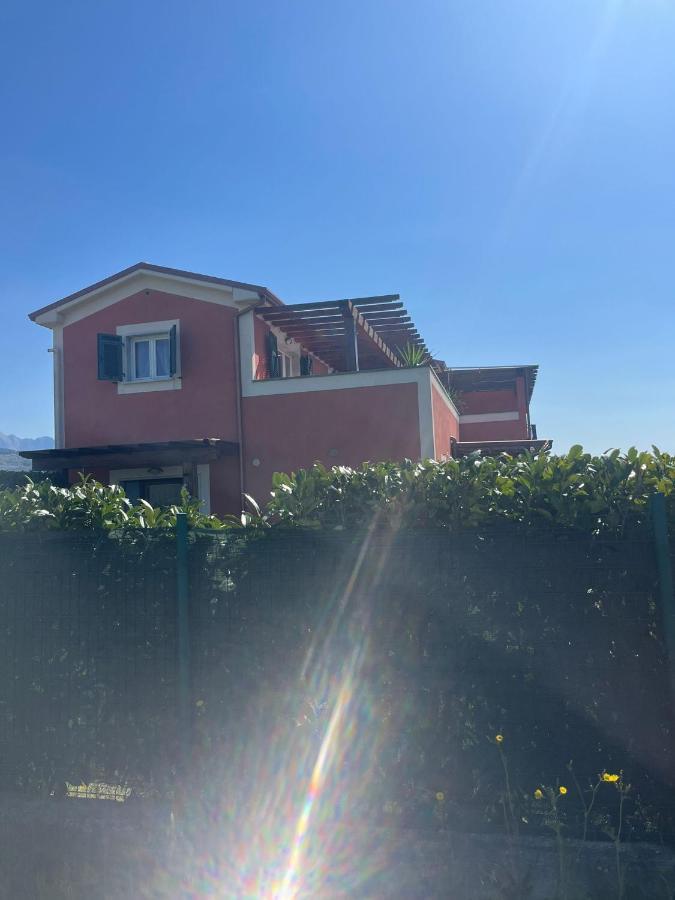 Il Casale Rosso Monolocale Cinque Terre-Toscana Caniparola di Fosdinovo Екстериор снимка