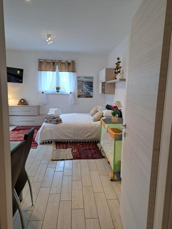 Il Casale Rosso Monolocale Cinque Terre-Toscana Caniparola di Fosdinovo Екстериор снимка
